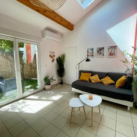 Hébergement de vacances Bngo I Maison Terracotta I Jardin, Garage, 3 Chambres, 9 Personnes *